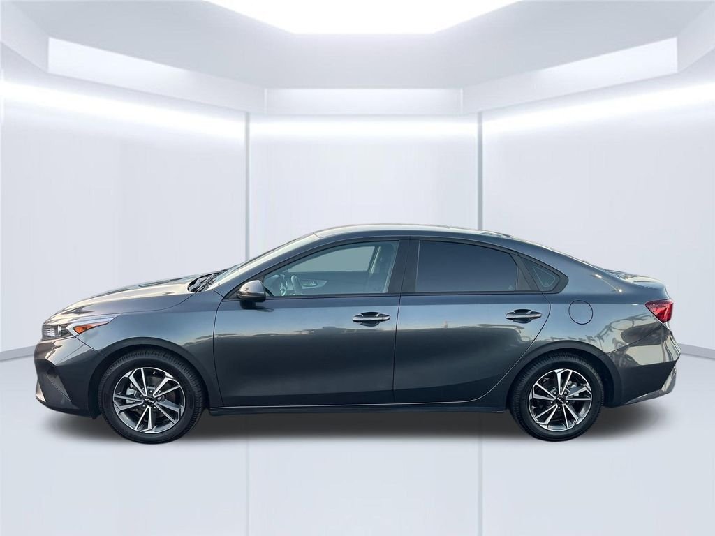 Used 2022 Kia FORTE LXS with VIN 3KPF24AD2NE465021 for sale in Huntington Beach, CA