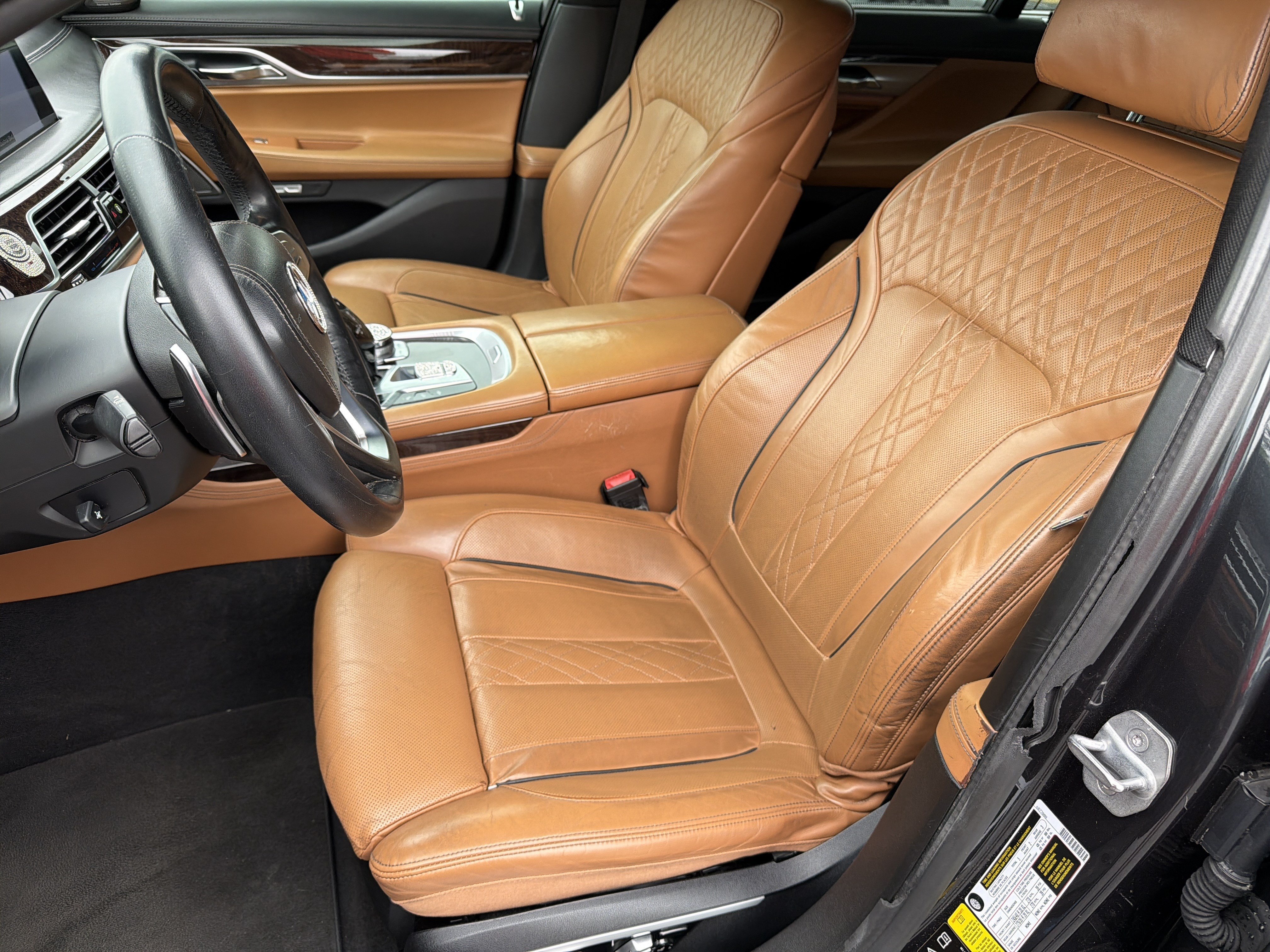 Used 2016 Singapore Gray Metallic BMW 750i xDrive image 17