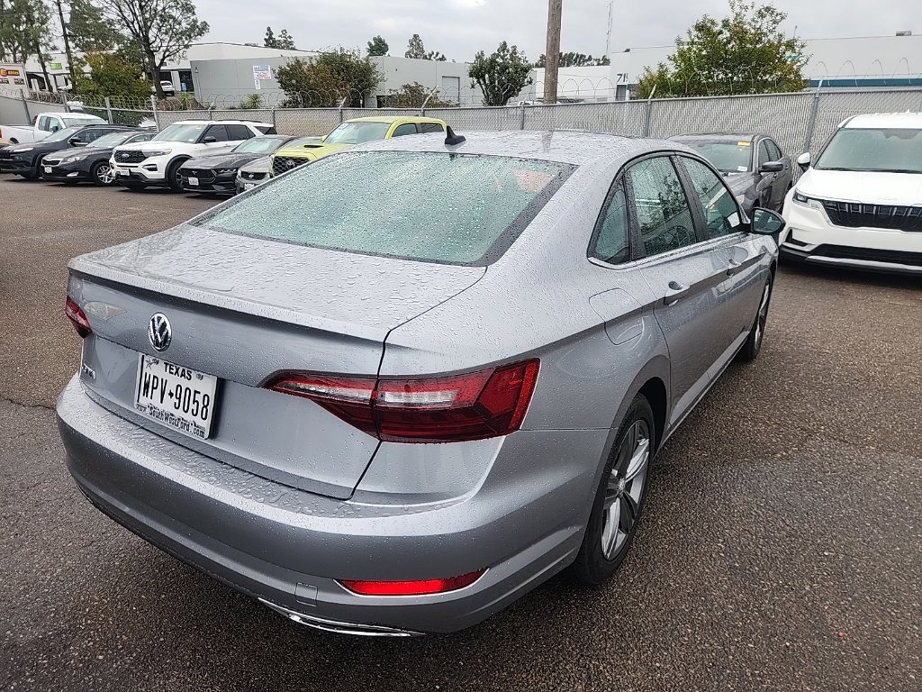 Used 2020 Pyrite Silver Metallic Volkswagen 1.4T SE image 12
