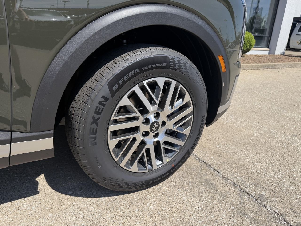 New 2026 Titan Green Hyundai SEL AWD image 20