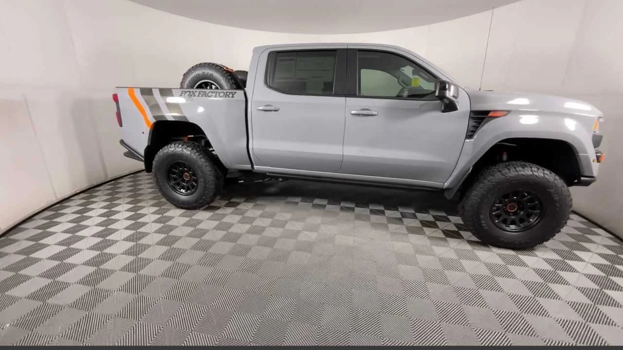2025 Chevrolet Silverado 1500 RST - Photo 18