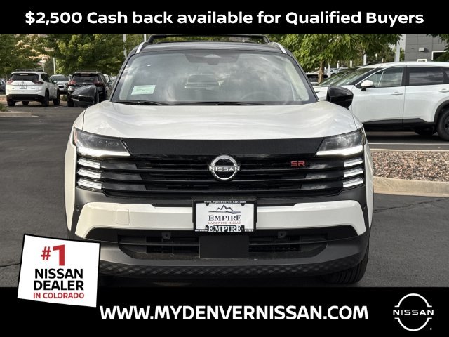 New 2026 Aspen White TriCoat / Super Black Two-tone Nissan SR image 6