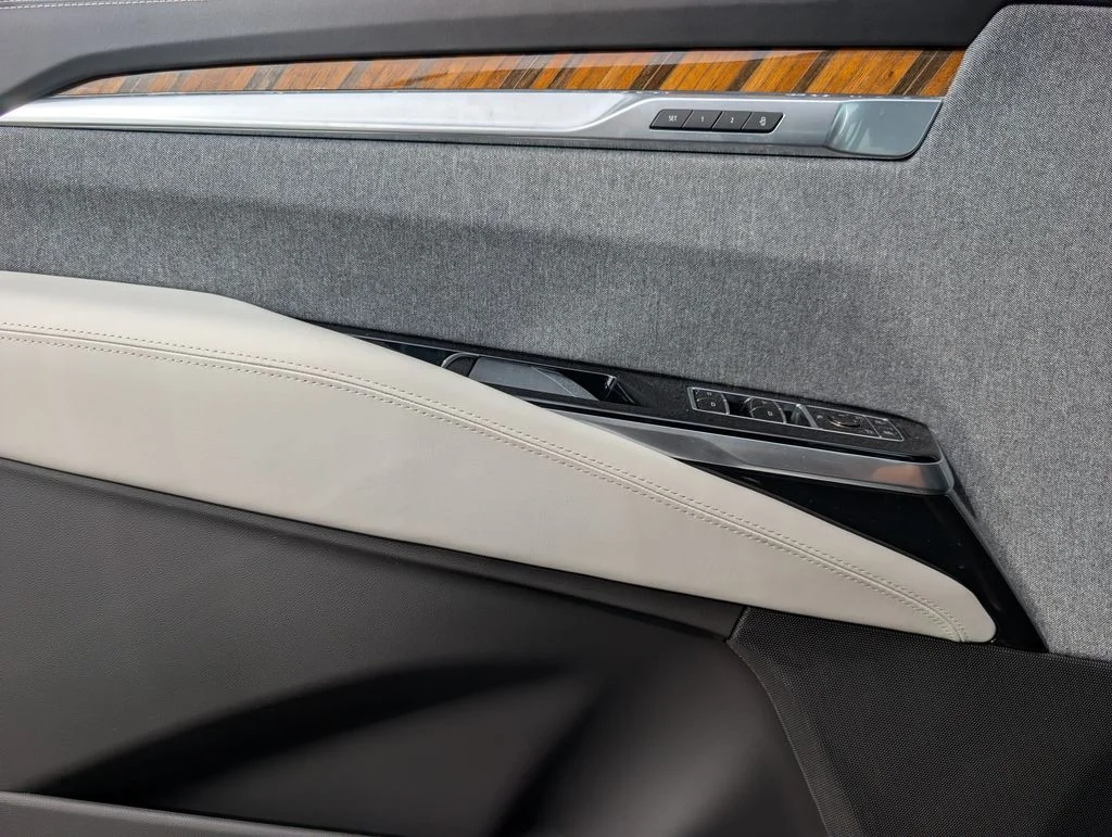 Used 2025 Silver Metallic Cadillac Sport Platinum image 16