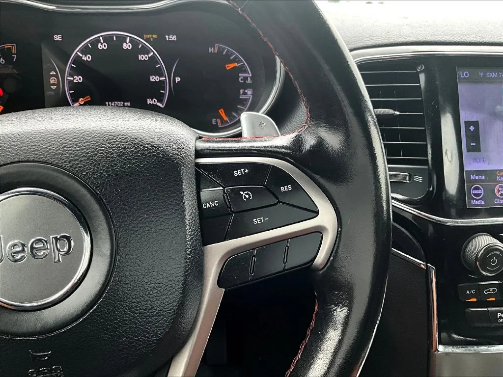 Used 2020 White Jeep Trailhawk image 16