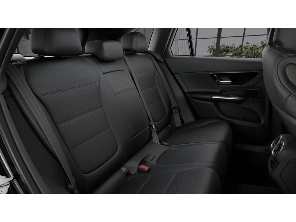 New 2027 Black Mercedes-Benz GLC 300 image 38