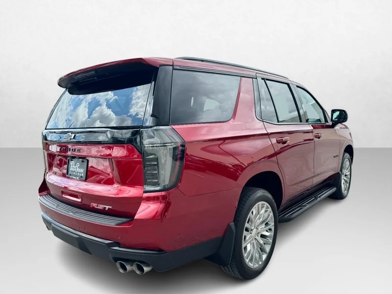Used 2025 Radiant Red Tintcoat Chevrolet 4WD 4dr RST image 5