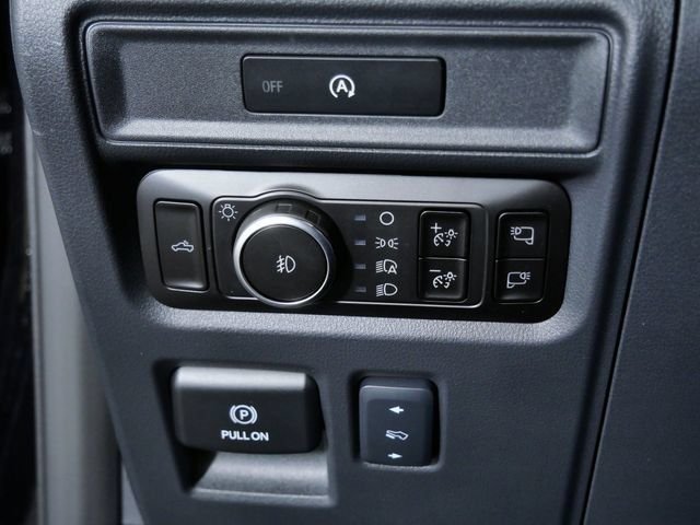 Used 2025  Ford Tremor image 22