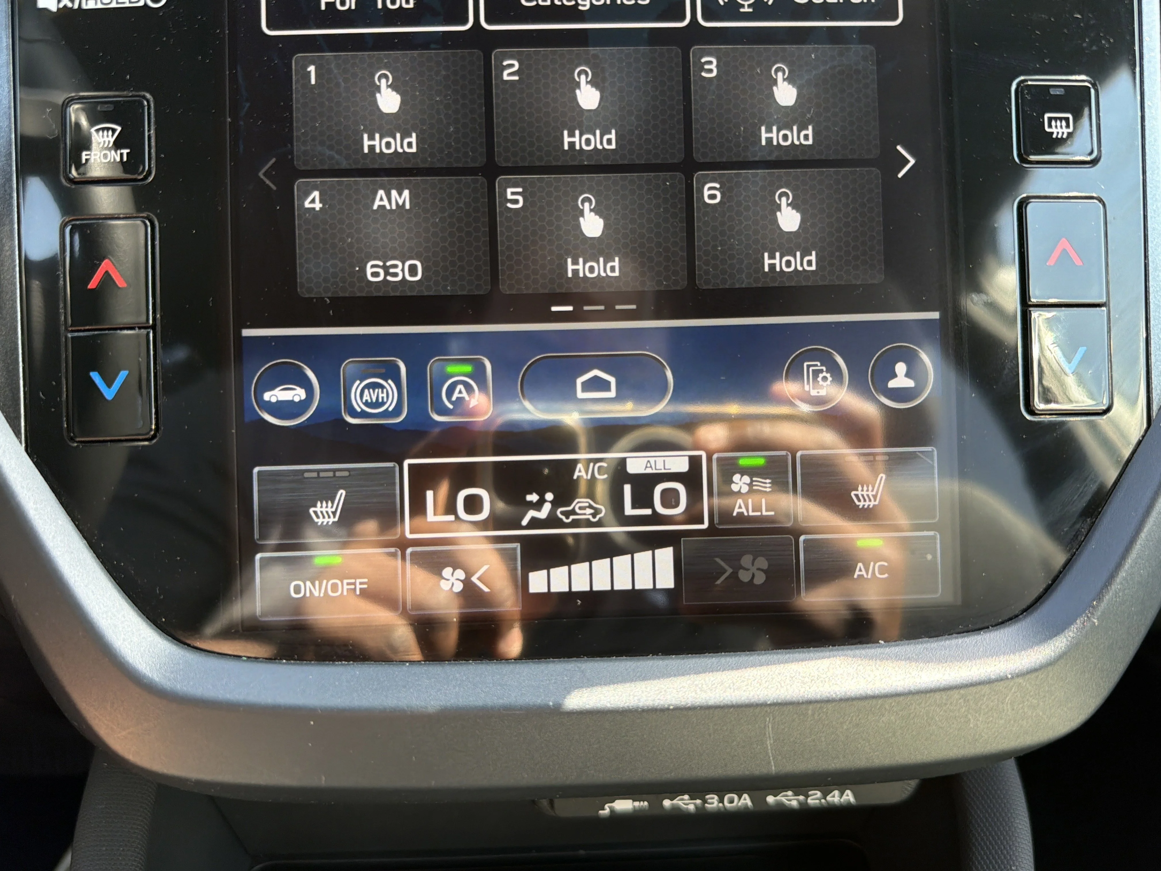 Used 2025 Crystal White Pearl Subaru Premium image 23