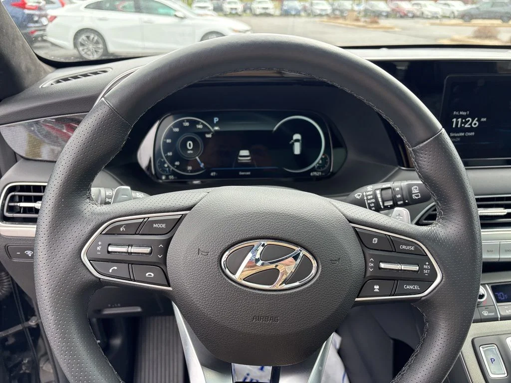 Used 2022 Abyss Black Pearl Hyundai Calligraphy image 14