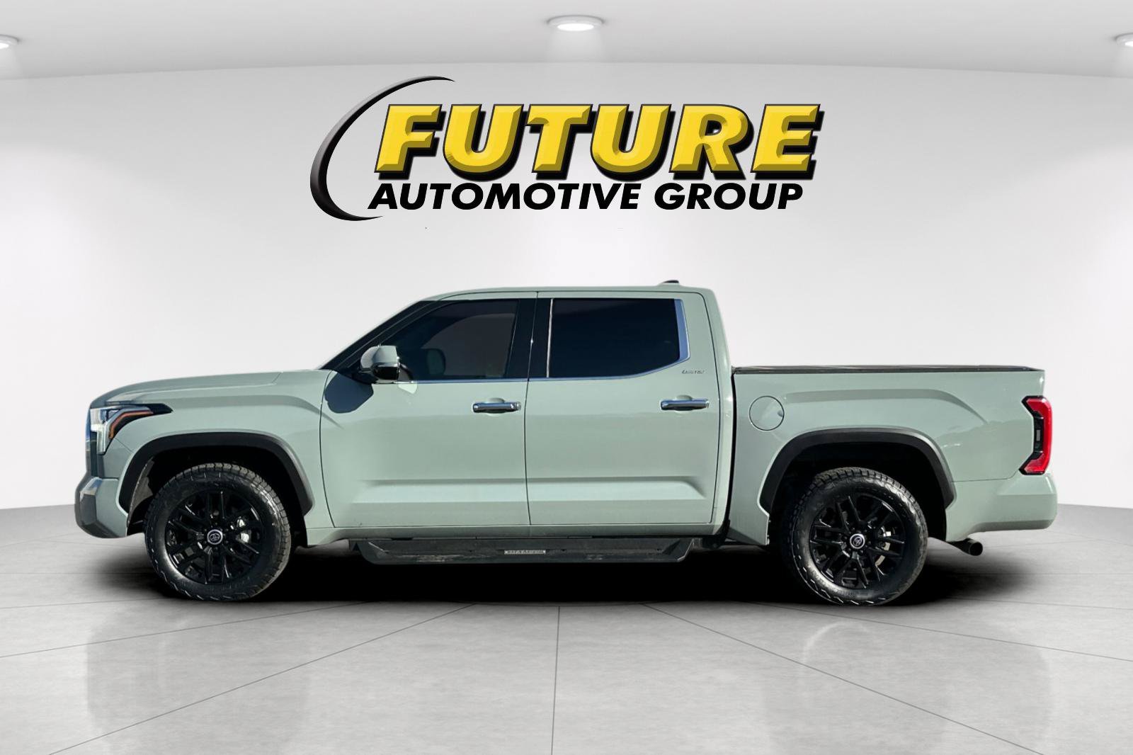 Used 2022 Gray Toyota Limited image 6
