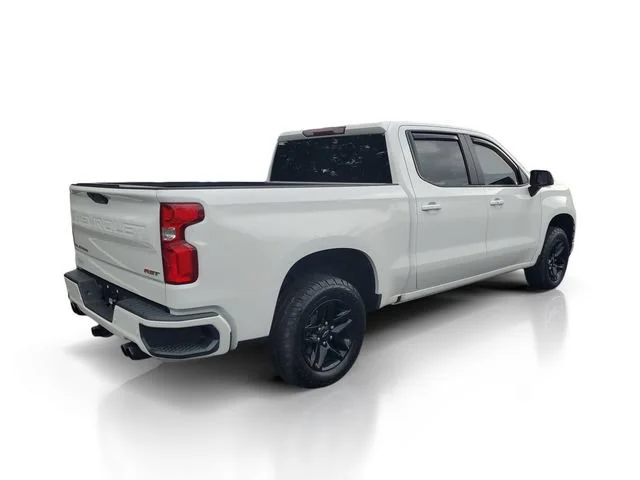 Used 2021 SUMMIT WHITE Chevrolet RST image 4