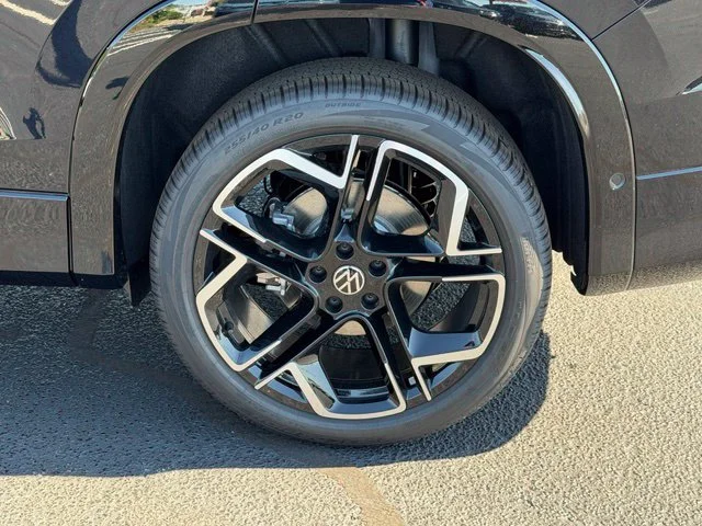 New 2026 Deep Black Pearl Volkswagen 2.0T SEL R-Line Turbo image 6