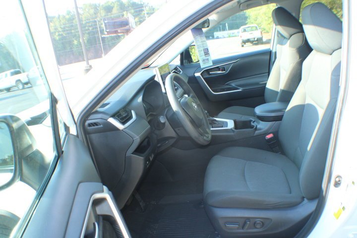 Used 2024 Ice Cap Toyota XLE image 13