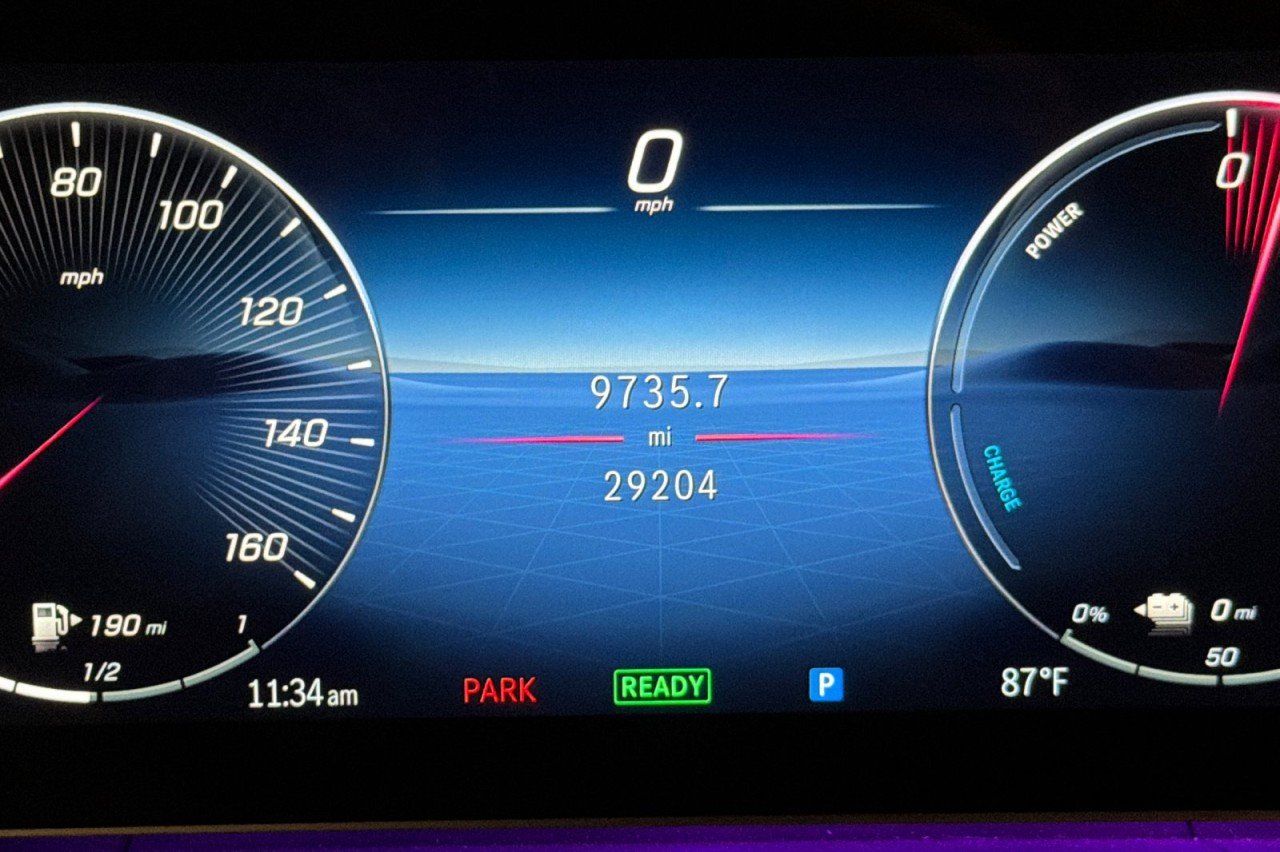 Certified Used 2025 Polar White Mercedes-Benz GLE 450e image 25