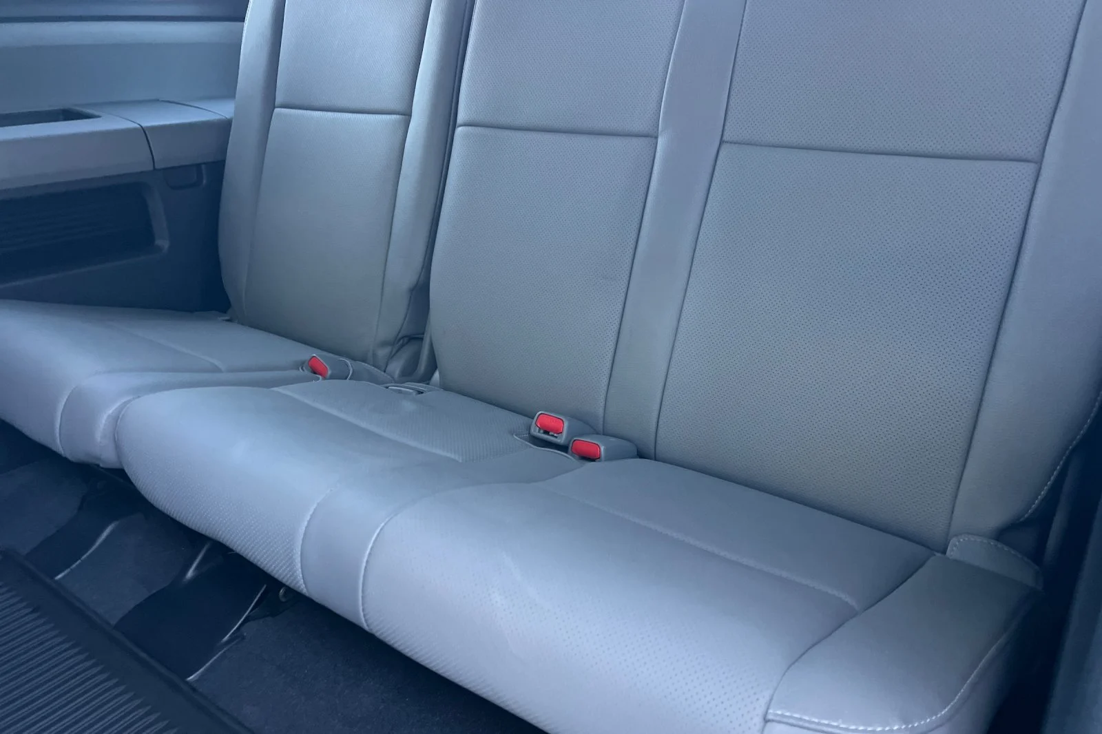 Used 2022 Magnetic Gray Metallic Toyota Platinum image 17