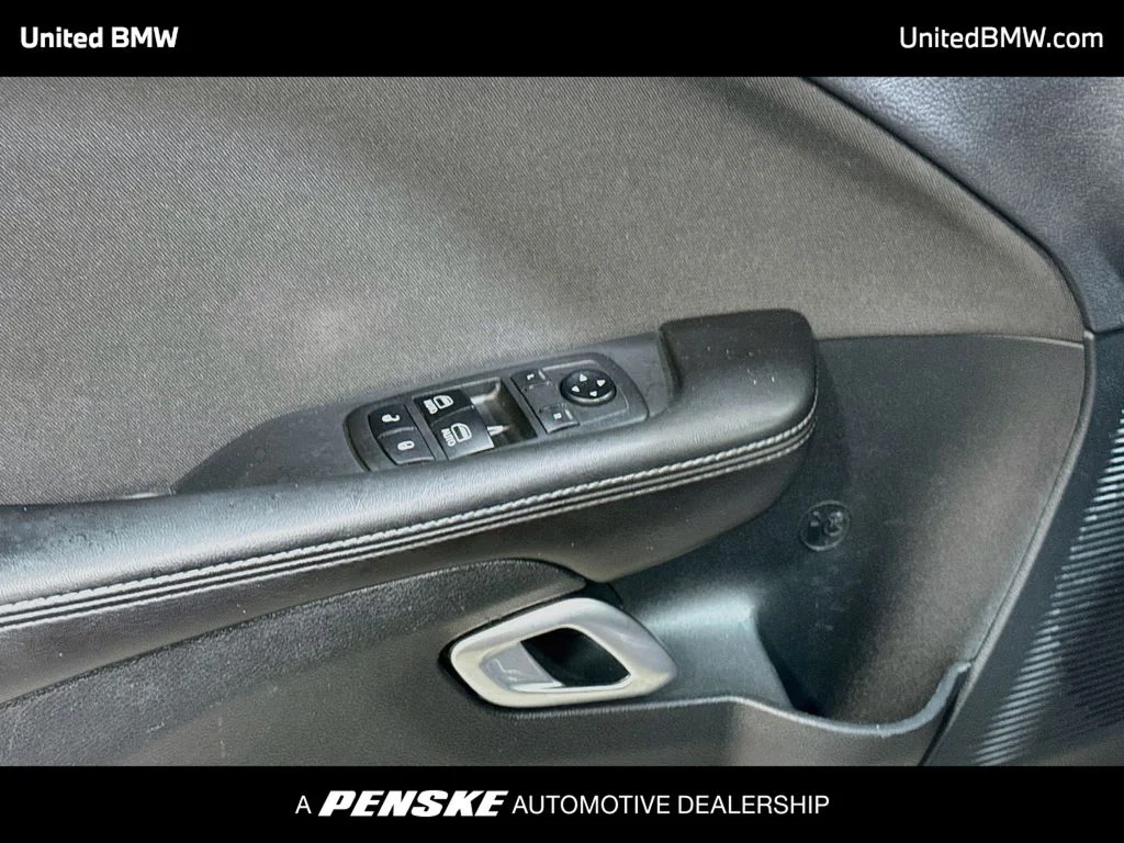 2018 Dodge Challenger SXT - Photo 3