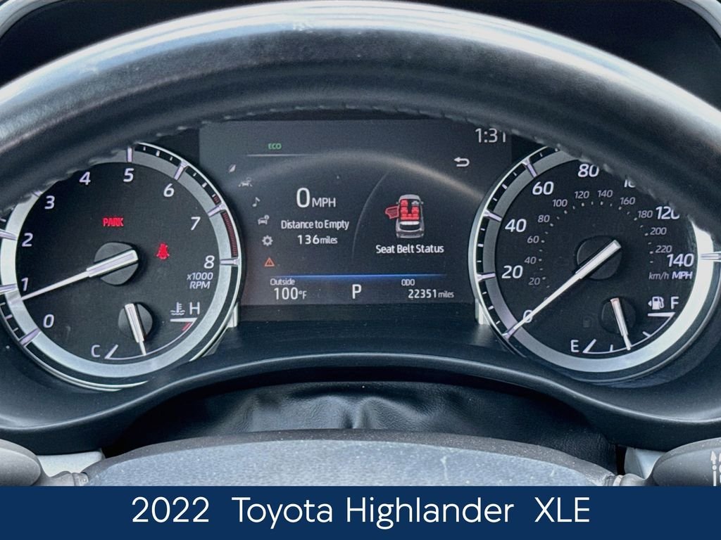 Used 2022 Silver Toyota XLE image 3