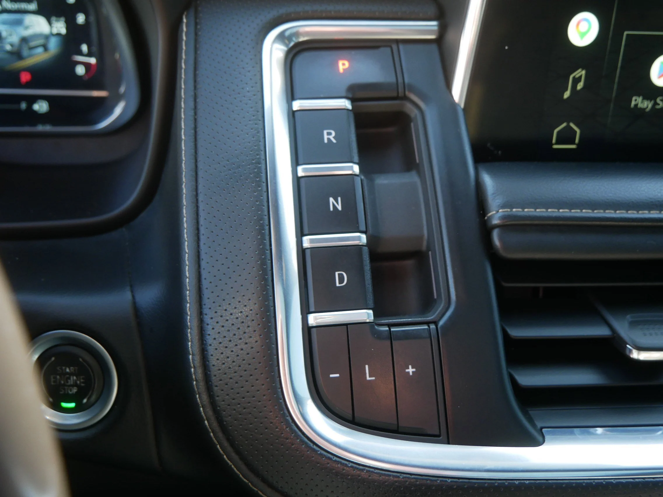 2022 GMC Yukon XL SLT - Photo 29