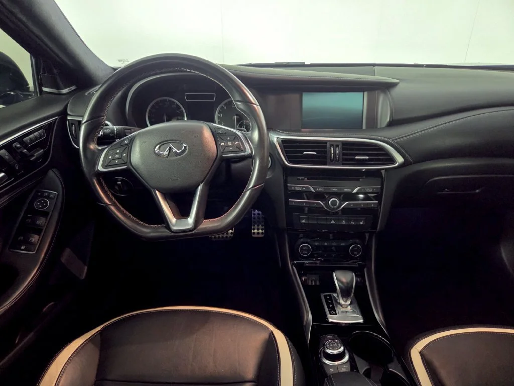 Used 2018 Ink Blue INFINITI Sport image 25