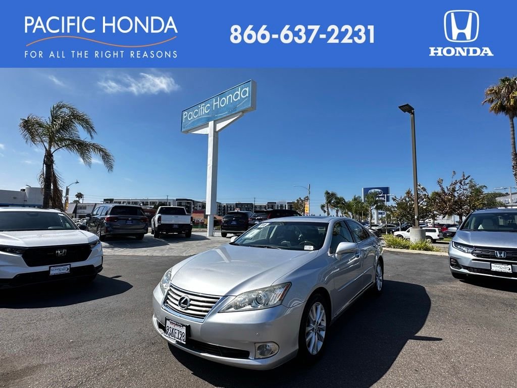 Used 2011 Gray Lexus 350 image 1
