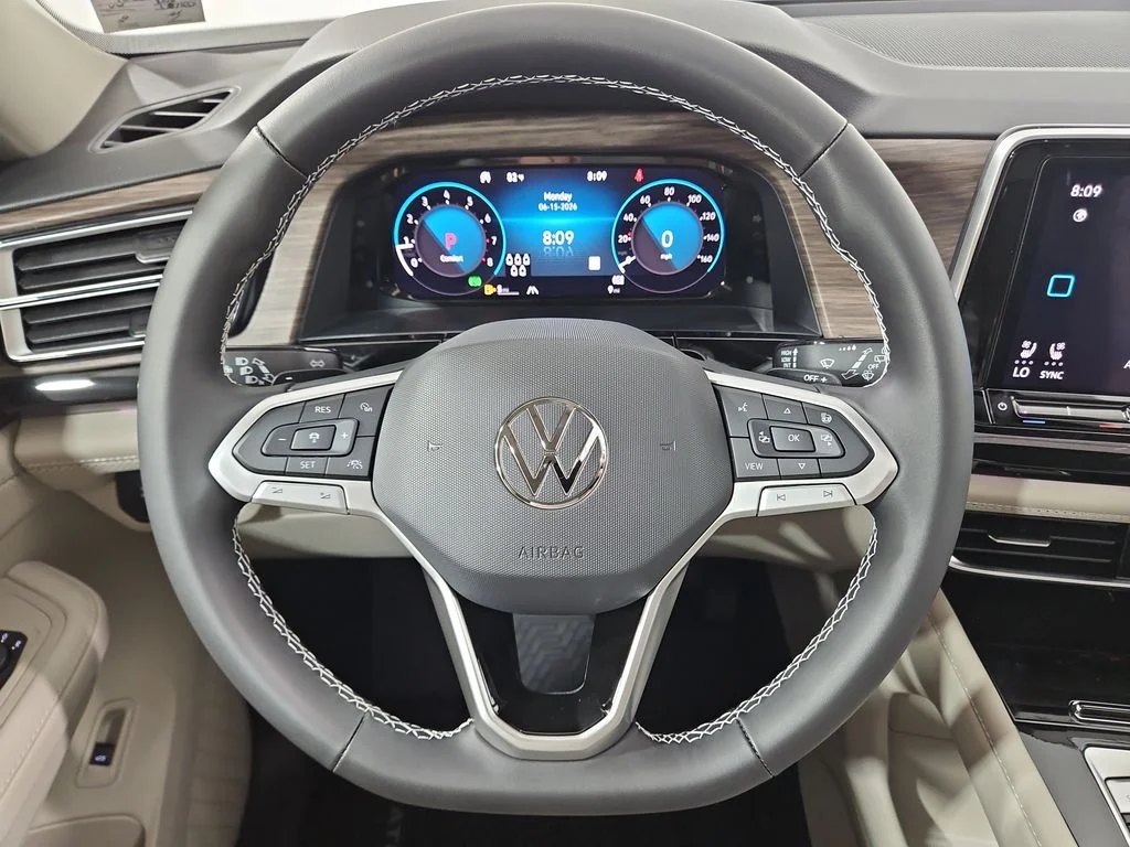 New 2026 White/off-white Volkswagen 2.0T SEL image 14