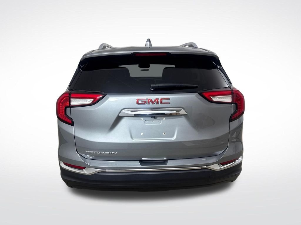Used 2023 Silver GMC SLT image 5