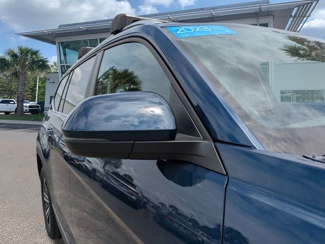 Used 2023 Blue Volkswagen SEL image 14