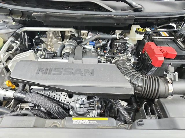 Used 2026 Gray Nissan Platinum image 17