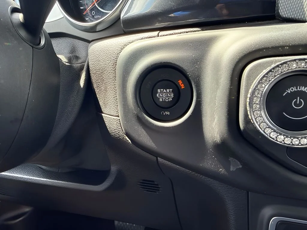 Used 2021 White Jeep Unlimited Sport Altitude image 19
