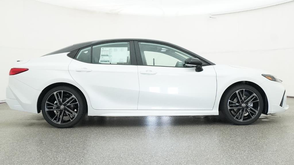 New 2026 Wind Chill Pearl with Midnight Black Metallic roof Toyota XSE image 43