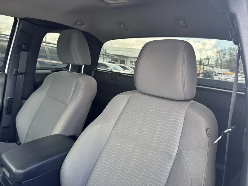 Used 2017 white Toyota SR image 14