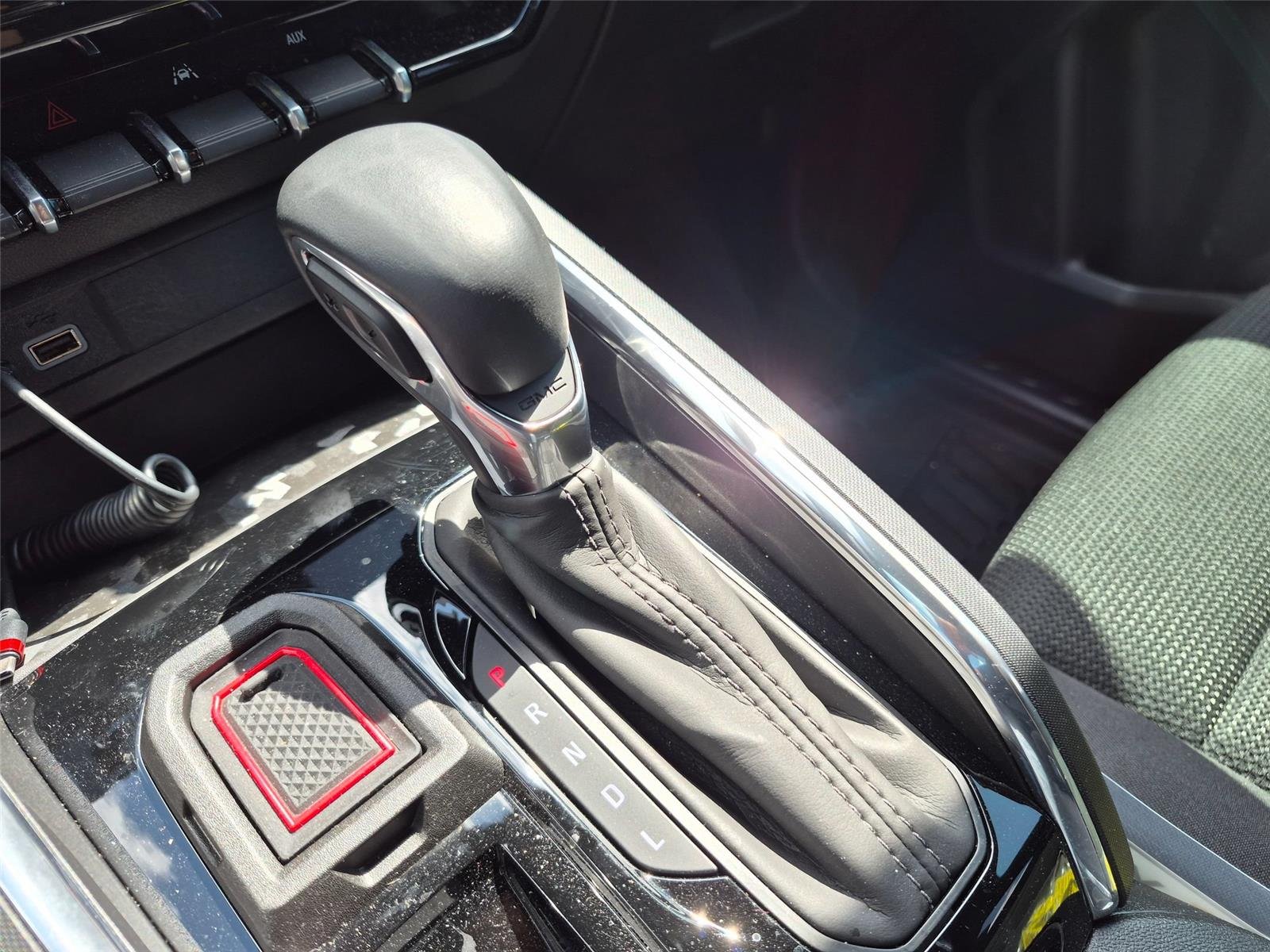 Used 2026 ONYX BLACK GMC ELEVATION image 13