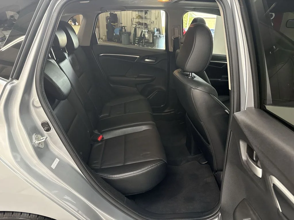 Used 2017 Lunar Silver Metallic Honda EX-L image 16
