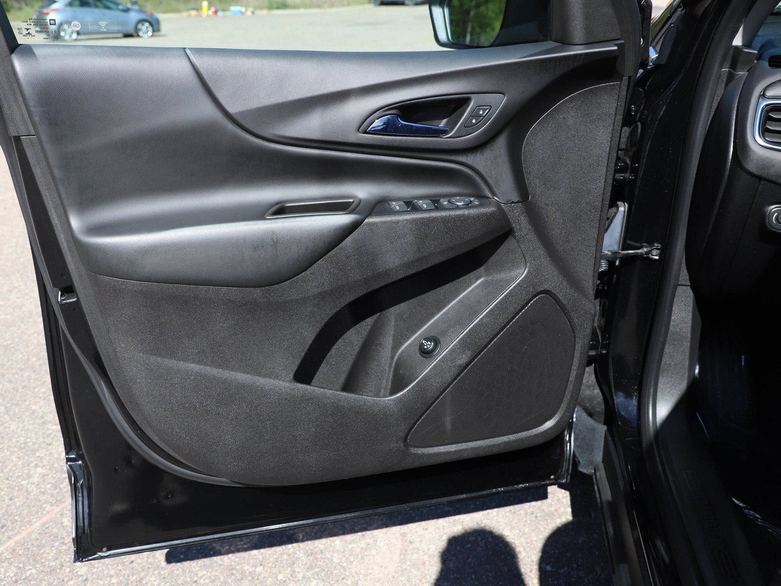 Used 2019 MOSAIC BLACK METALLIC Chevrolet LT image 20