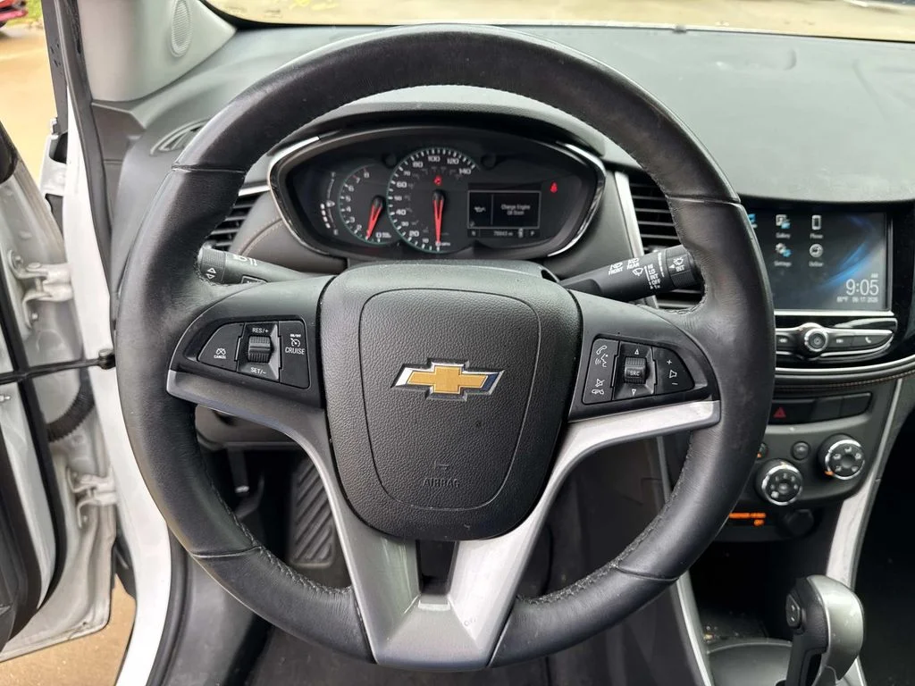 Used 2017 White Chevrolet LT image 21