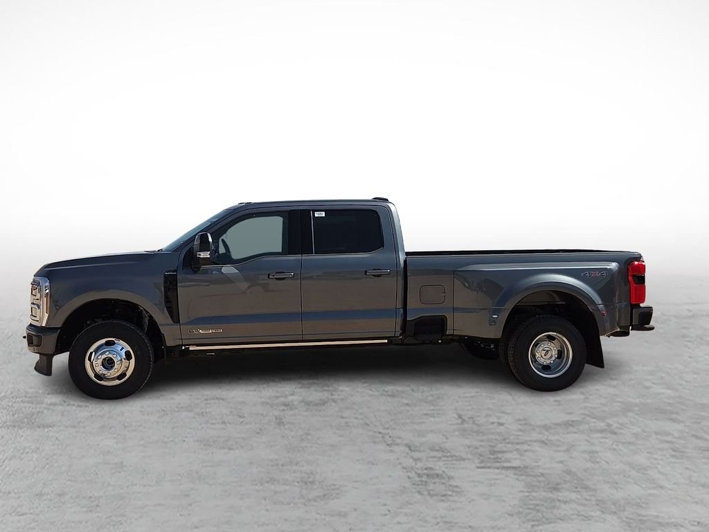 New 2026 Gray Ford Platinum image 6