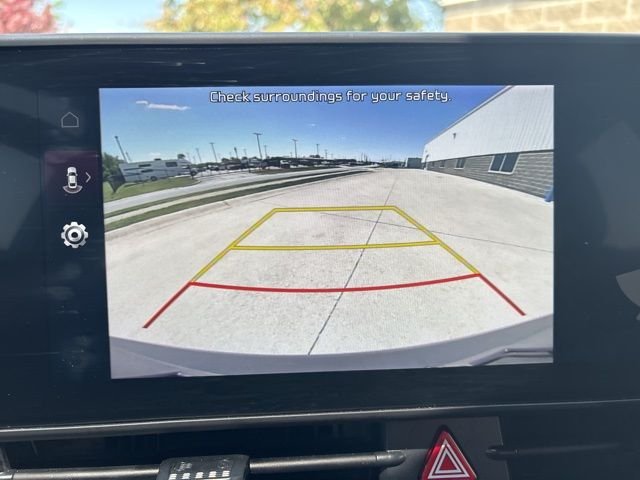 Used 2025 Red Kia X-Line image 25