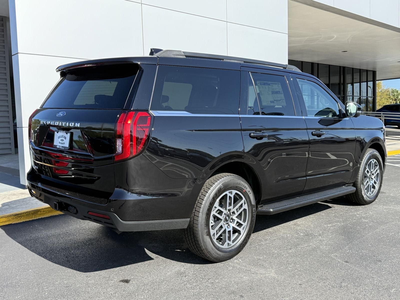 New 2026 Agate Black Metallic Ford Active image 4