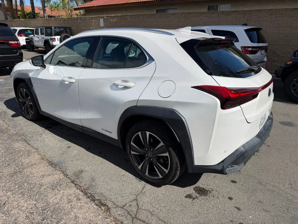Used 2022 White Lexus 250h Base image 8