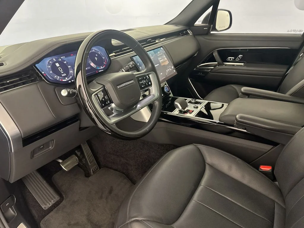 Certified Used 2023 Carpathian Grey Premium Metallic Land Rover SE image 9
