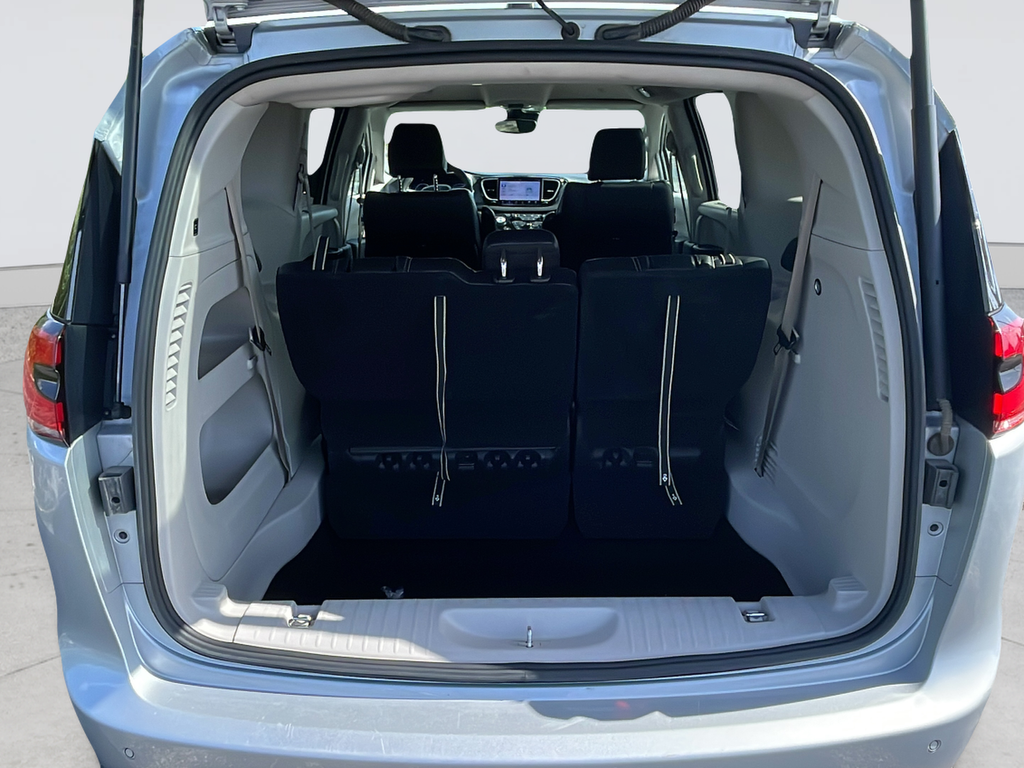 Used 2024 Silver Chrysler Touring L image 35