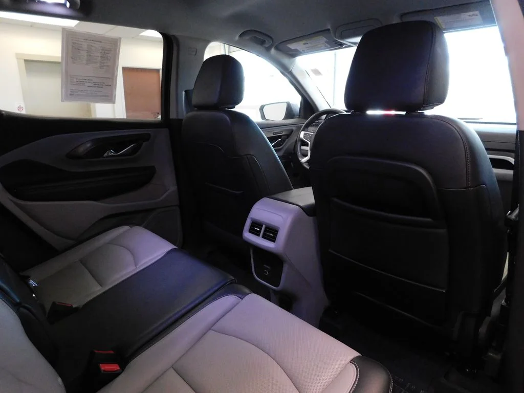 Used 2023 Sterling GMC SLT image 48