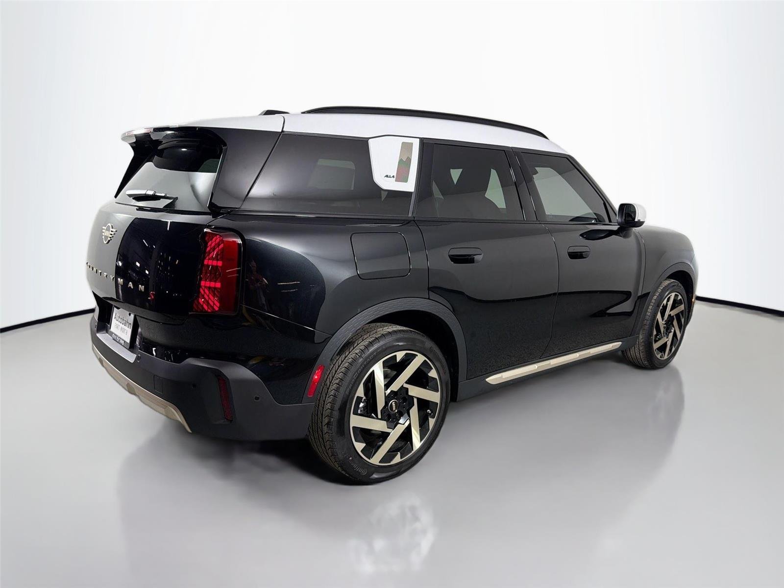 New 2026 Midnight Black II Metallic MINI S image 5