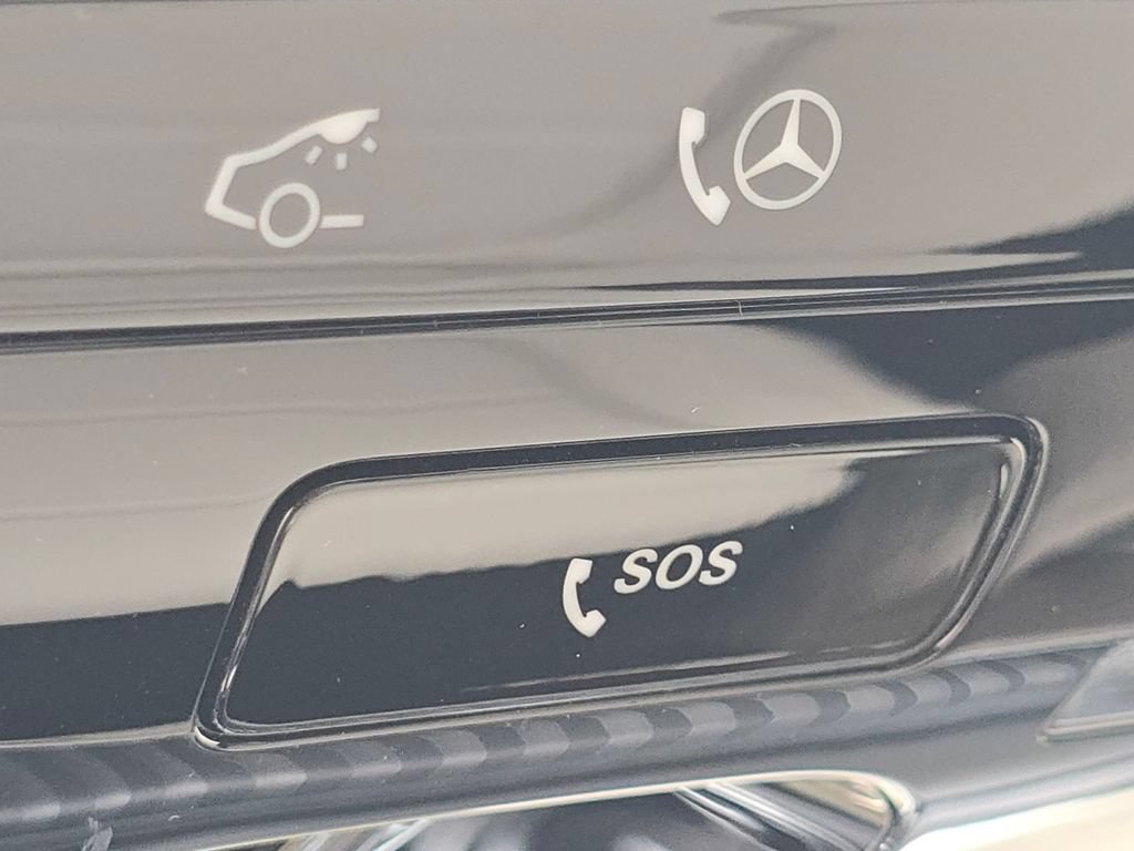 New 2027 Polar White Mercedes-Benz GLC 300 image 47
