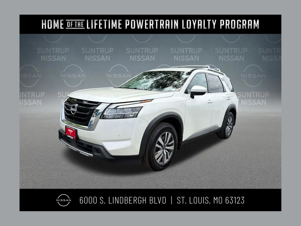 2024 Nissan Pathfinder SL 4WD's photo