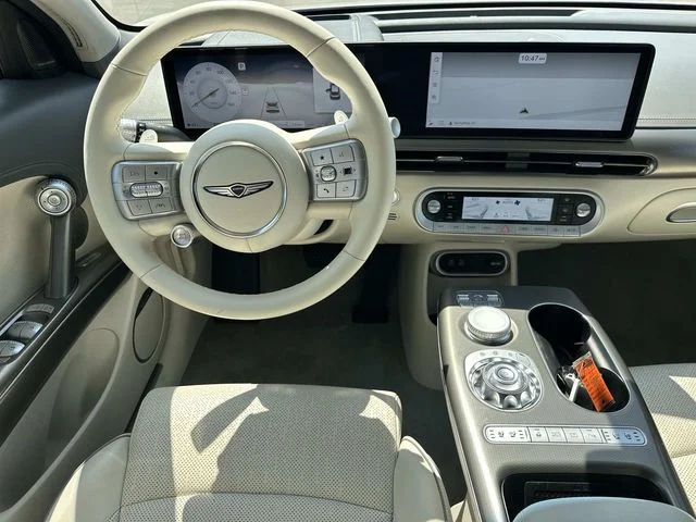 Used 2023 White Genesis Advanced image 19