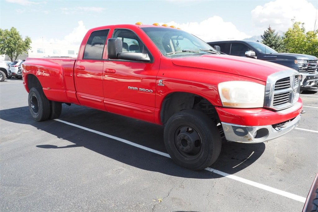 2006 Dodge Ram 3500 SLT photo 2