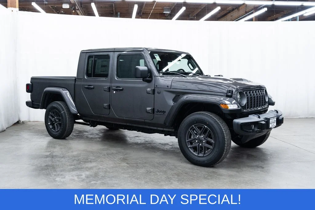 2026 Jeep Gladiator Sport S Auto's photo