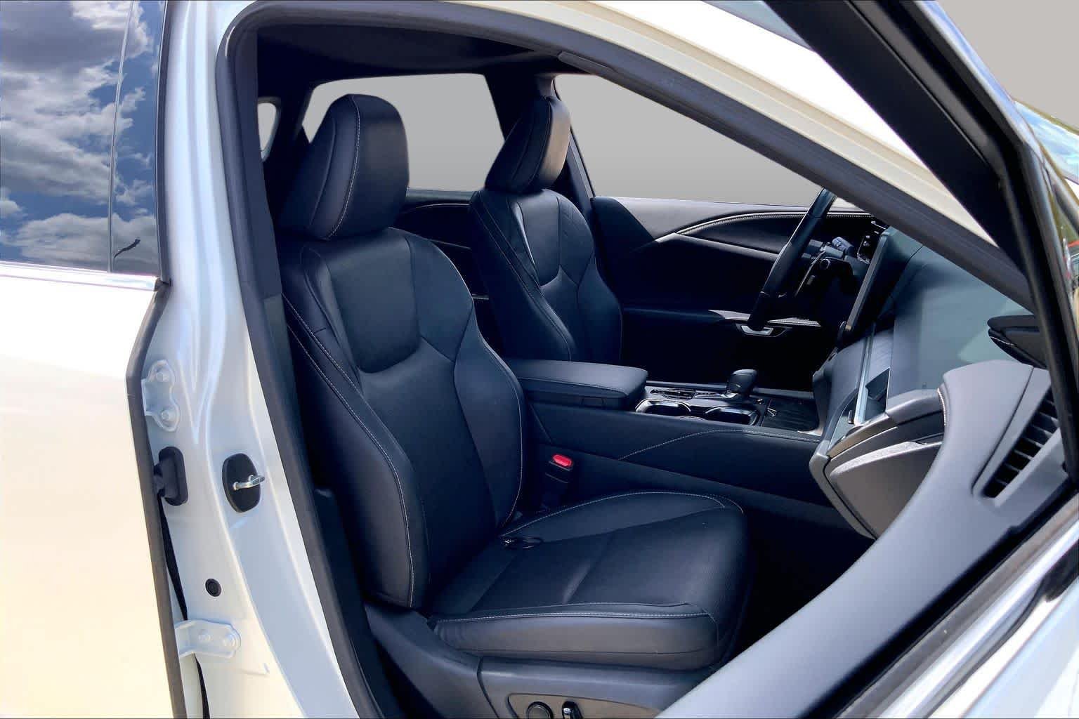 Used 2023 Eminent White Pearl Lexus Premium Plus image 9