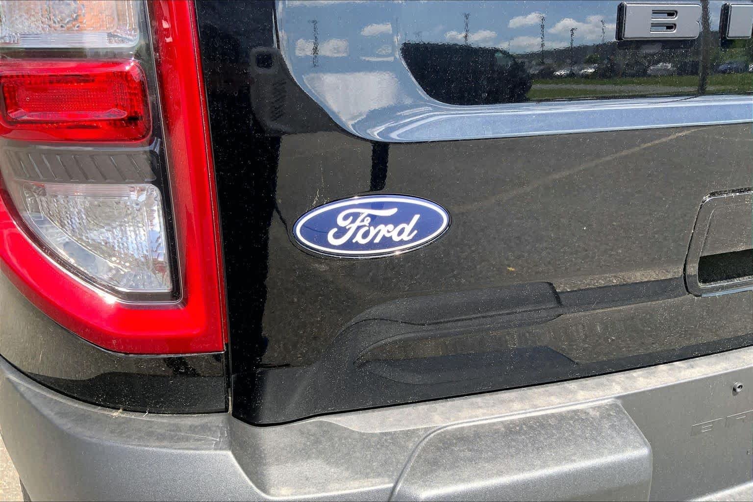 New 2026 Shadow Black Ford Big Bend® image 6